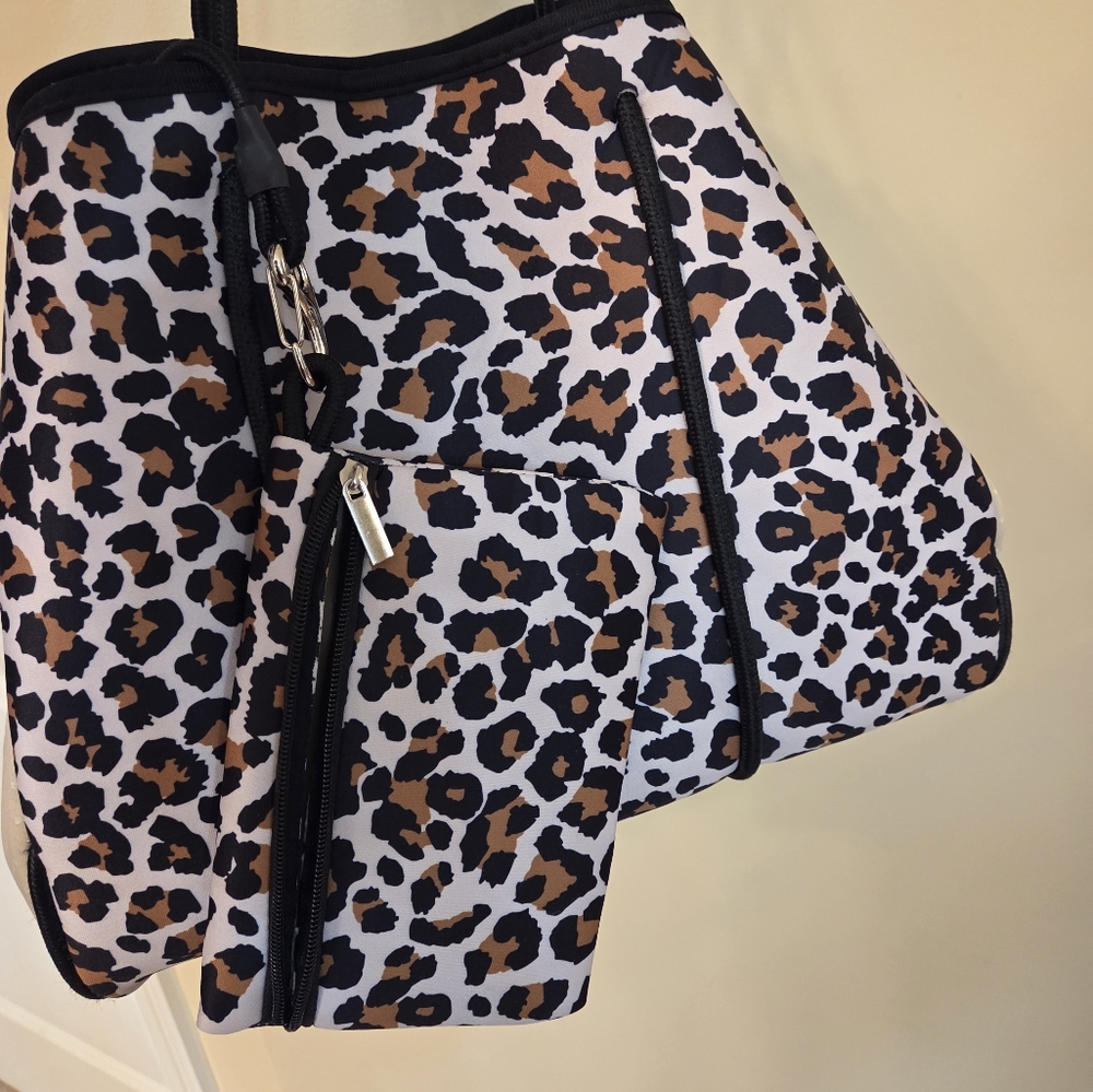Large Multipurpose Beach Bag Neoprene Tote Bag Witg Pouch - Picture 3 of 4